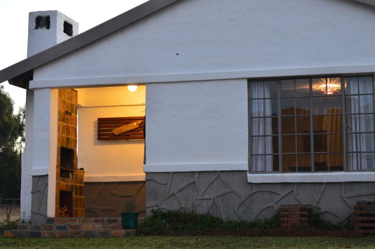 Dullstroom On The Dam Exterior photo